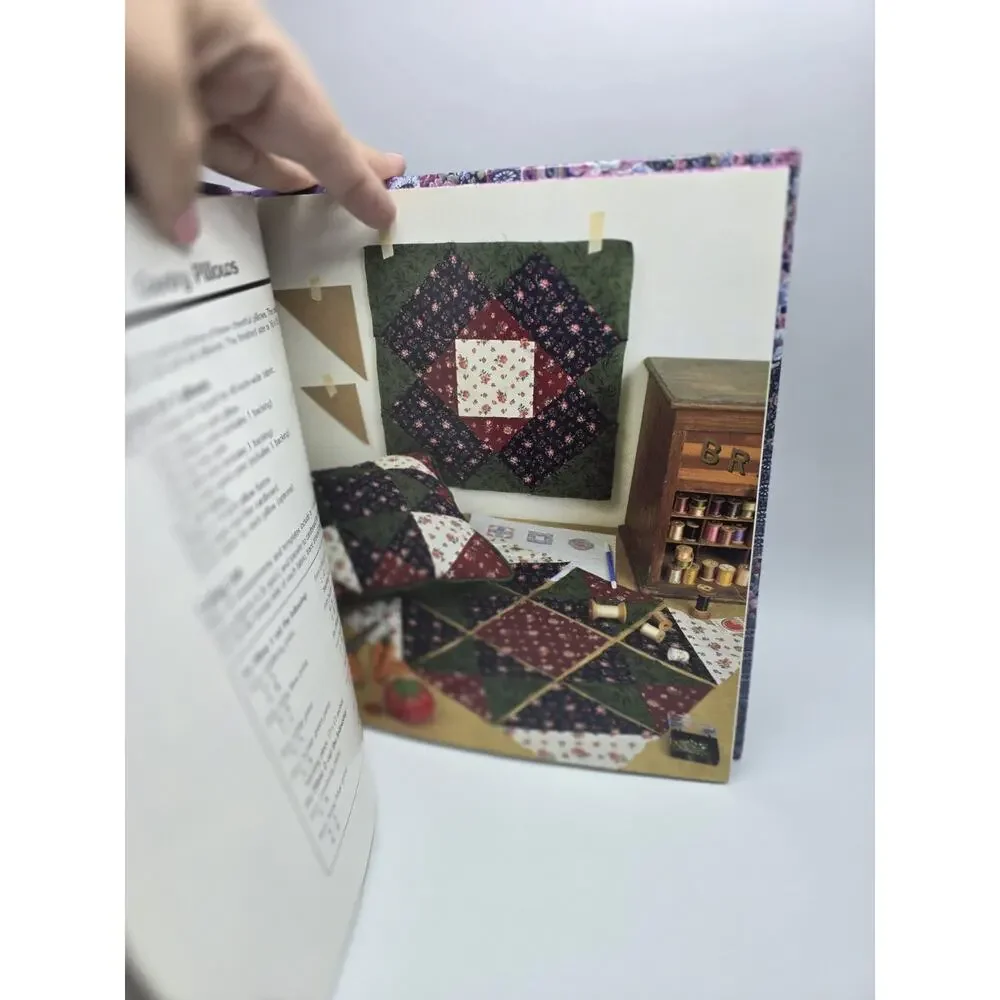 Small Patchwork & Quilting by Leslie Linsley Hardcover Quilt Book